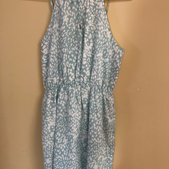 Dress - Picture 2 of 6